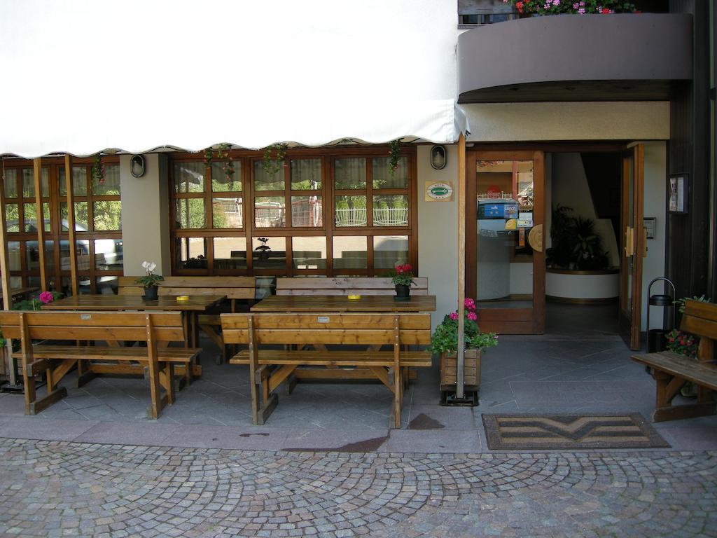 צ'מברה Hotel Europa Cembra מראה חיצוני תמונה
